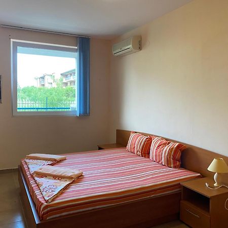 Prostor Apartments Obzor Esterno foto