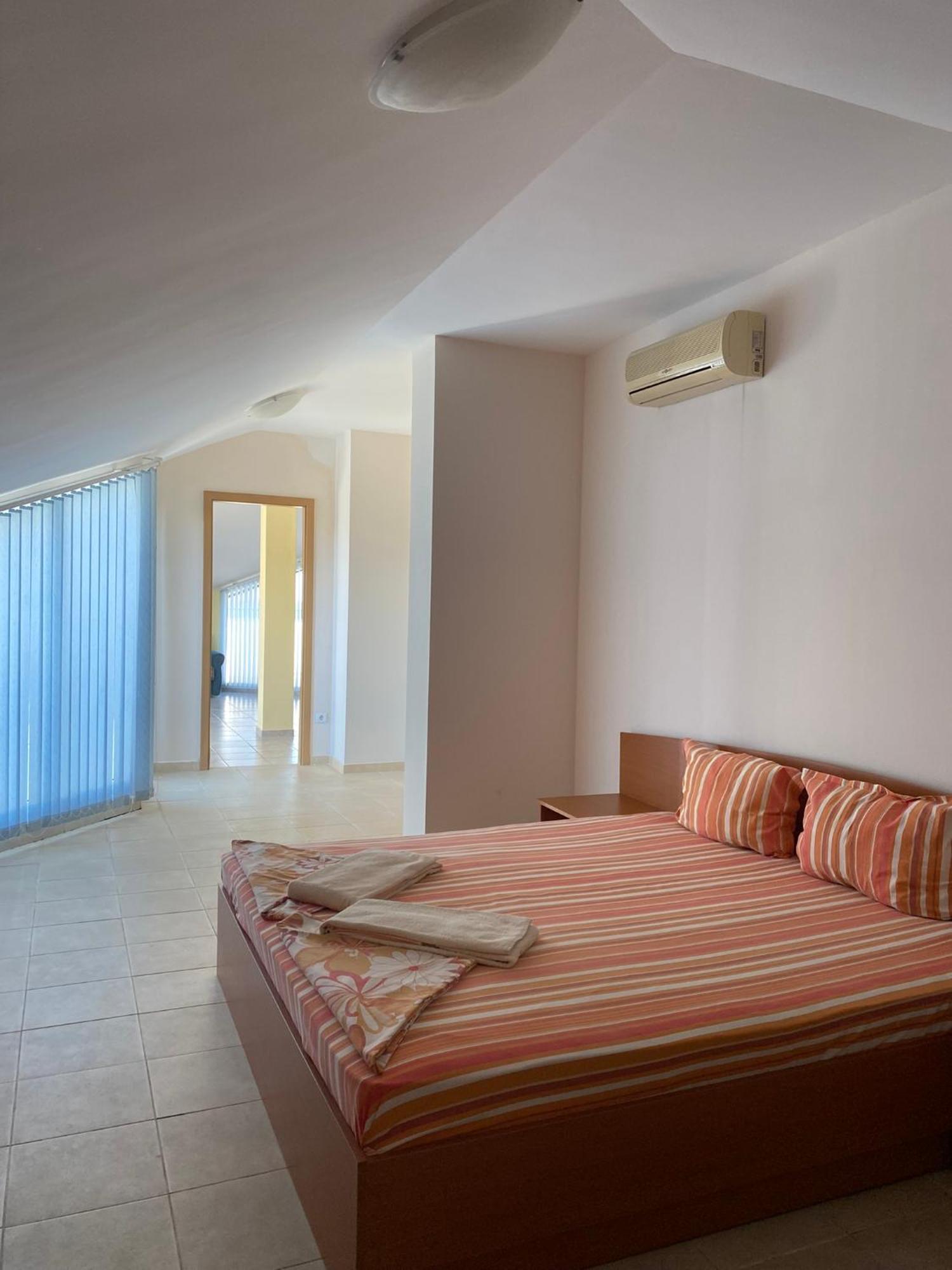 Prostor Apartments Obzor Esterno foto